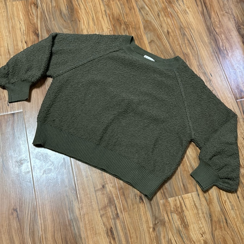 EUC Altar’d State Boucle Sweater